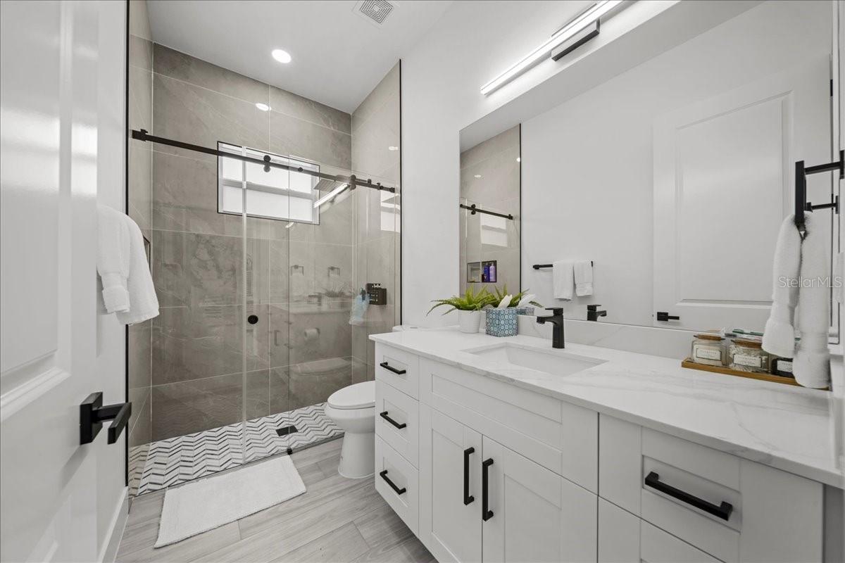 FORT MYERS SHORES - Residential