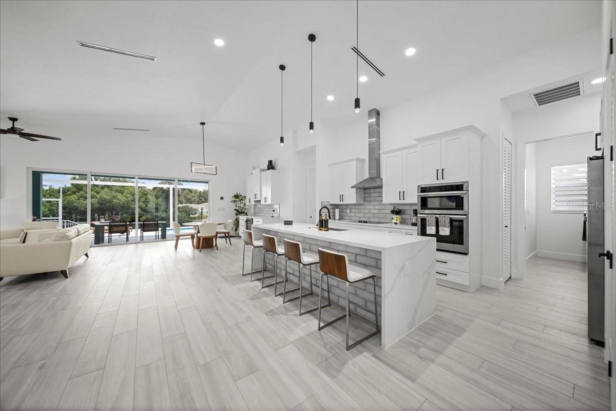 FORT MYERS SHORES - Residential