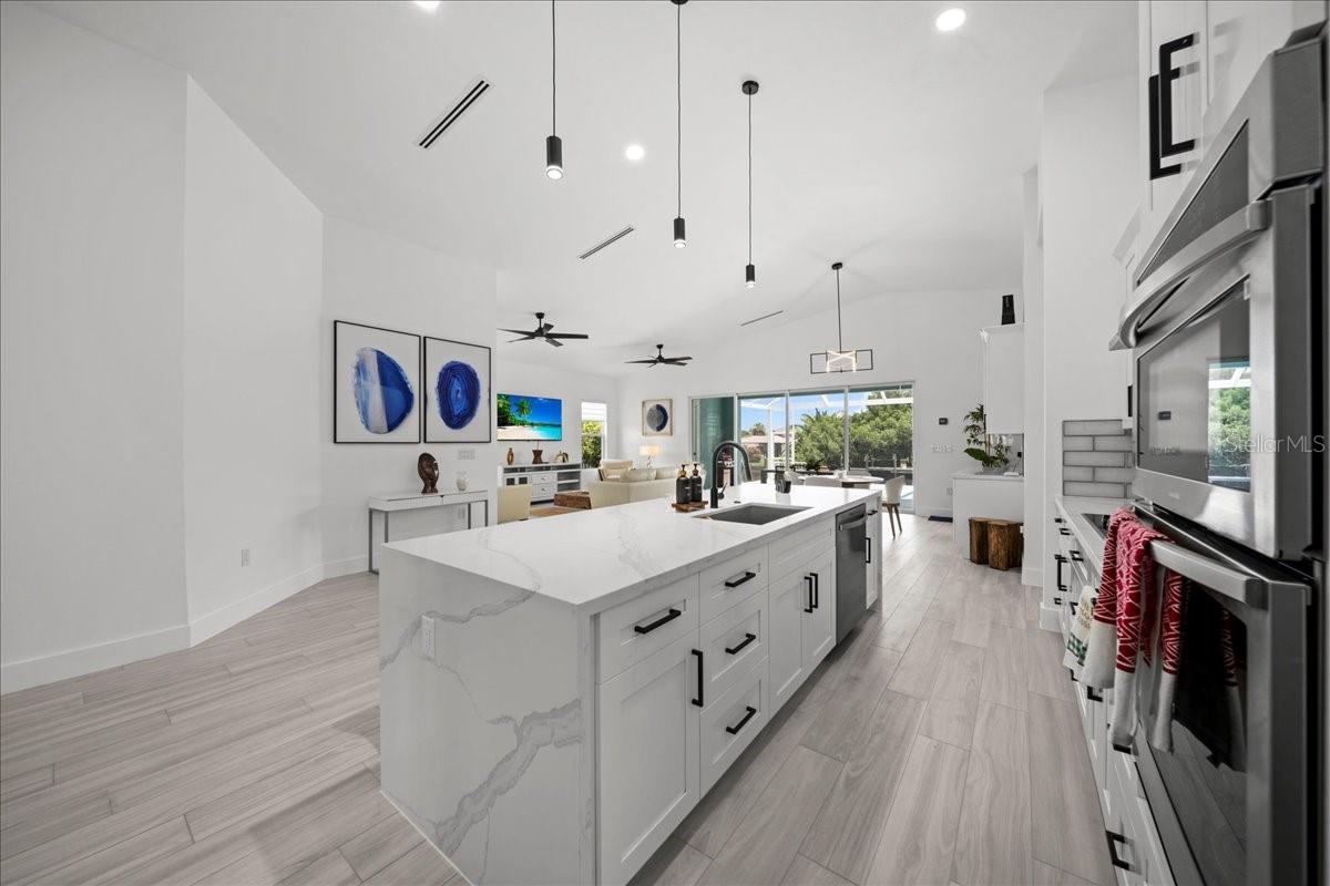 FORT MYERS SHORES - Residential