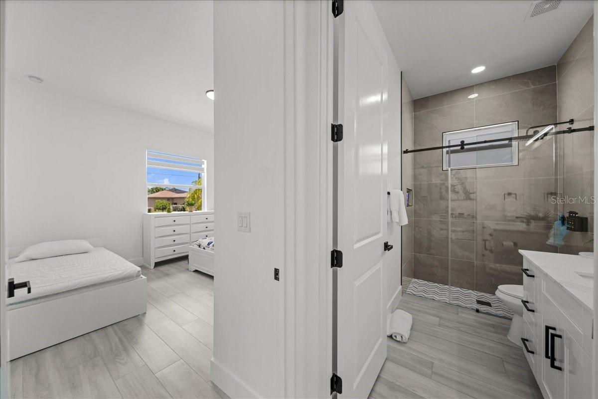 FORT MYERS SHORES - Residential