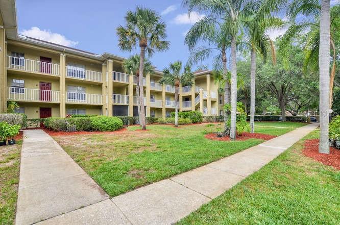 MEADOWLAKE PALM HARBOR CONDO - Residential
