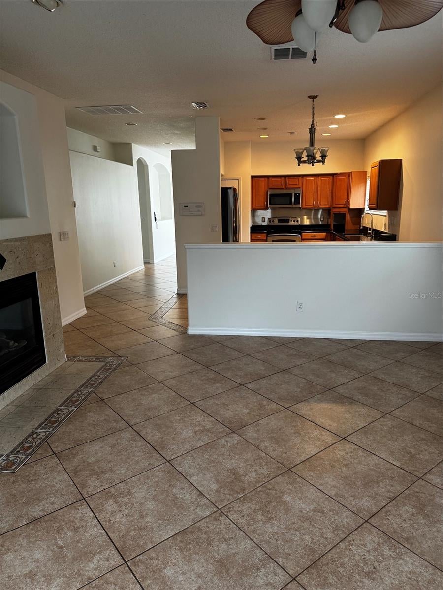 2742 DOVER GLEN CIRCLE