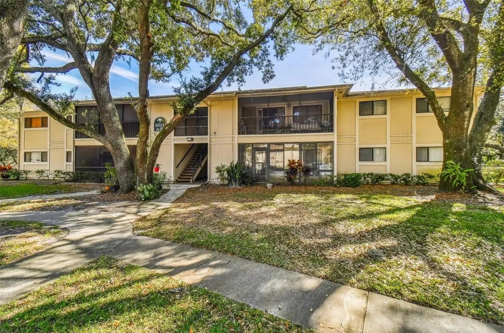Photo of 6015 Laketree Ln #E, Temple Terrace, FL 33617 (MLS # TB8545740)