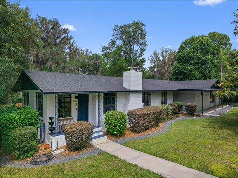 Photo of 2002 NW 11th Road, Gainesville, FL 32605 (MLS # GC540157)