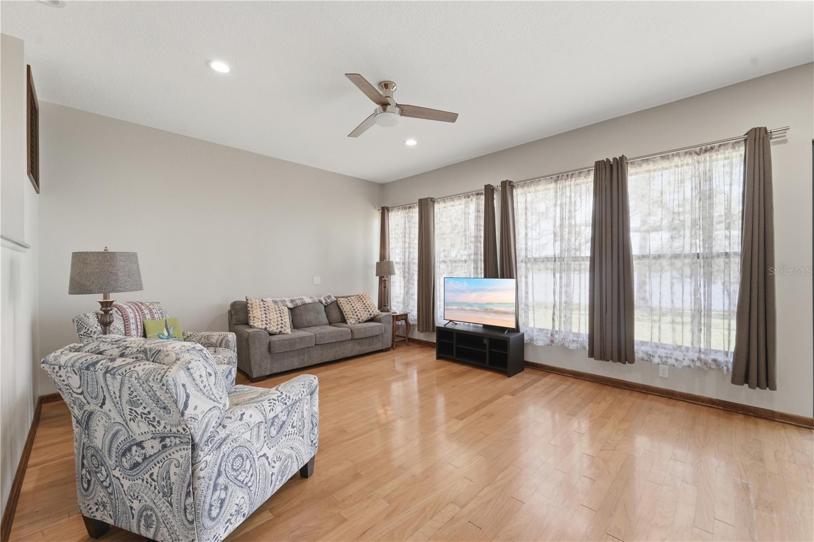 LOST HILL LAKE ESTATES UNIT 02 - Residential