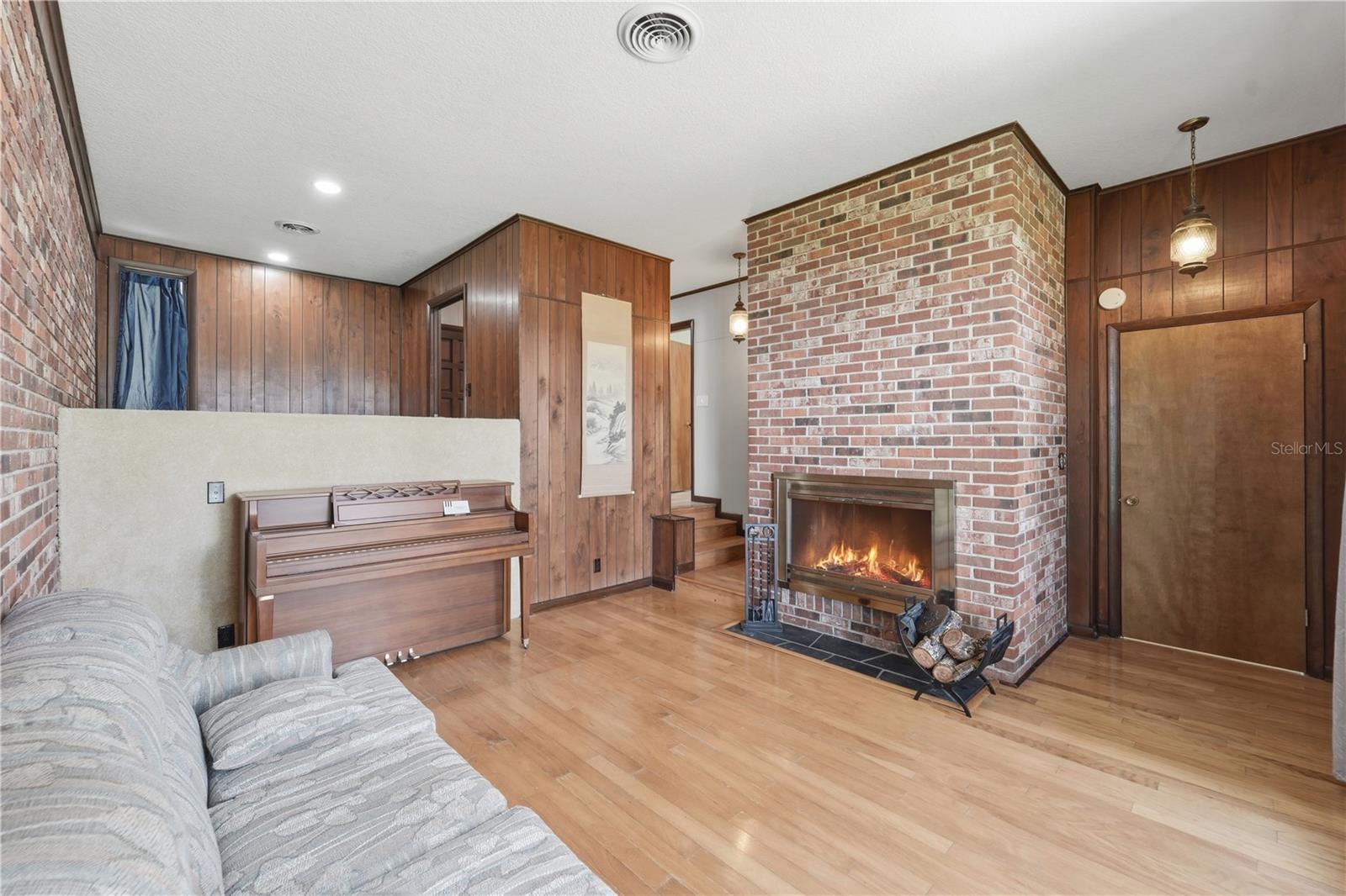 LOST HILL LAKE ESTATES UNIT 02 - Residential