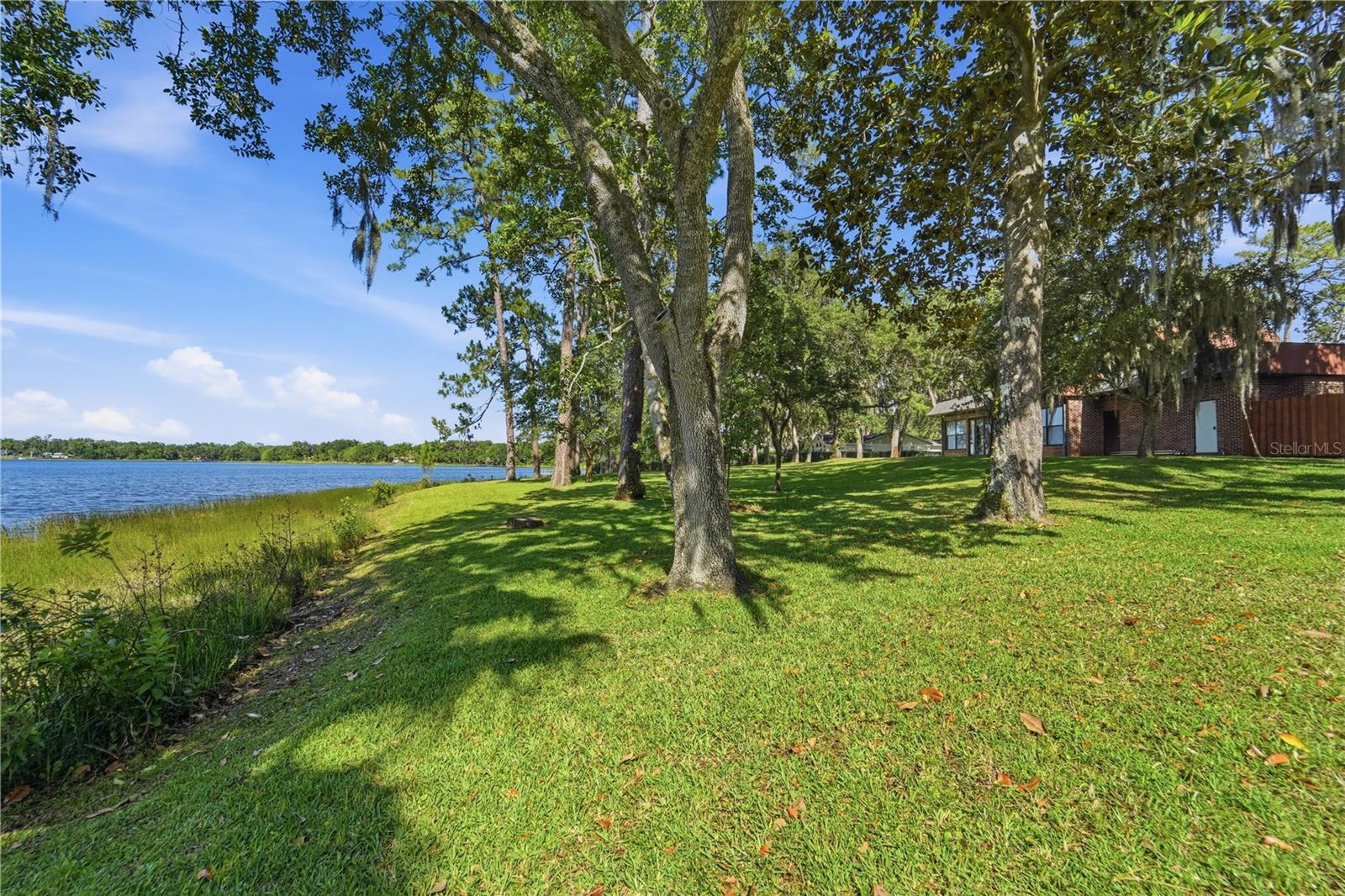LOST HILL LAKE ESTATES UNIT 02 - Residential