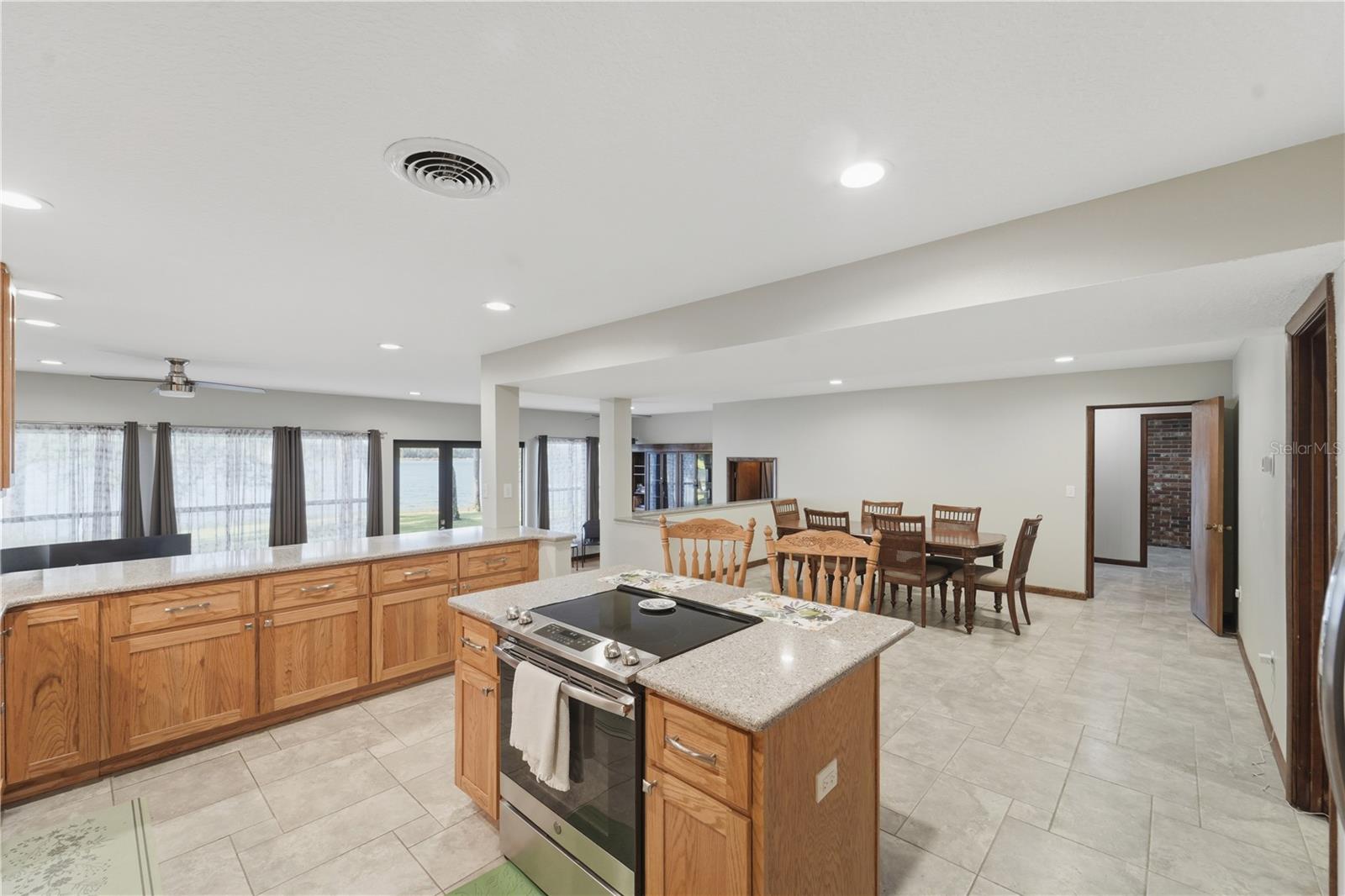 LOST HILL LAKE ESTATES UNIT 02 - Residential