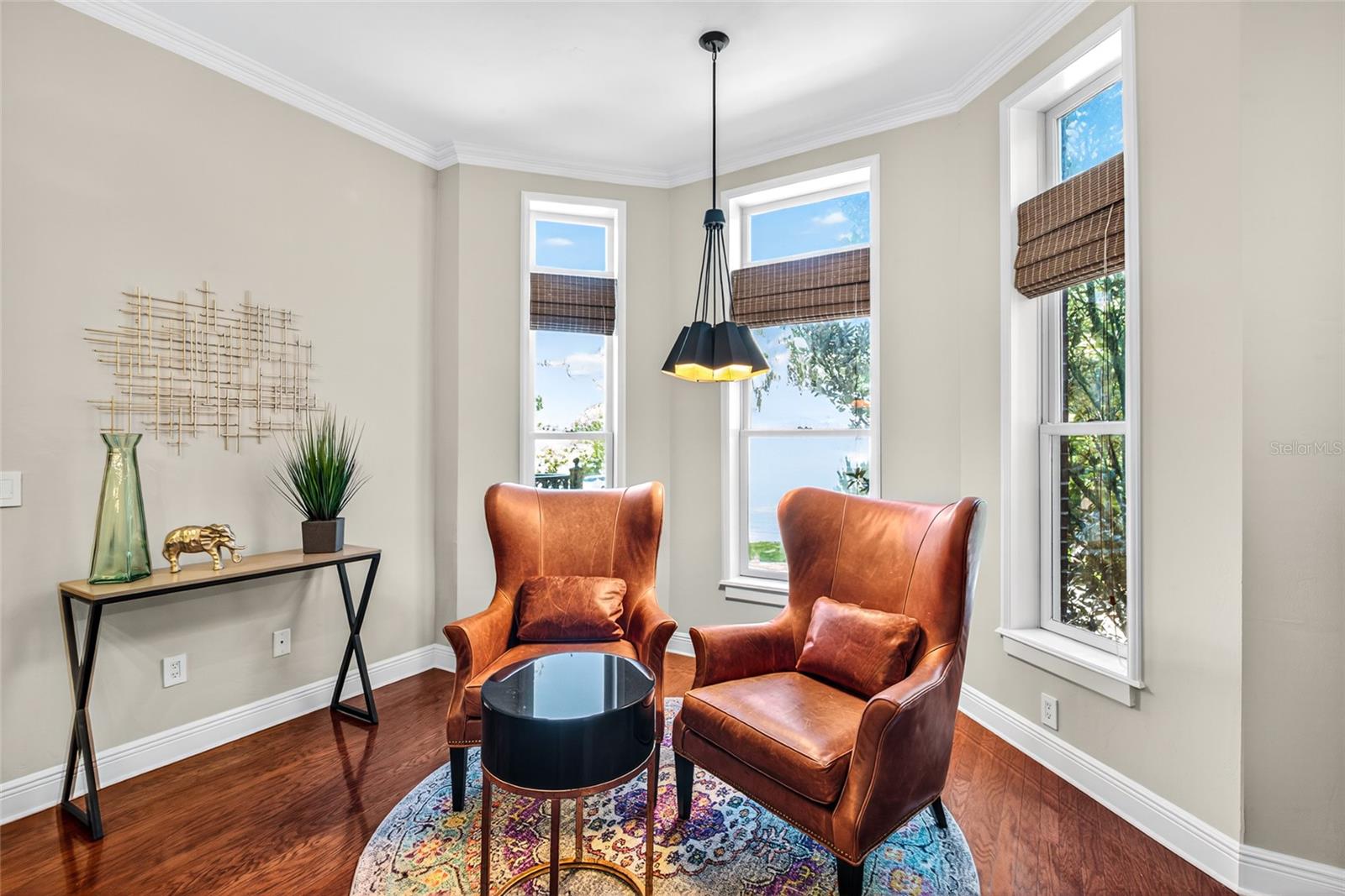 REGENTS PARK - Residential