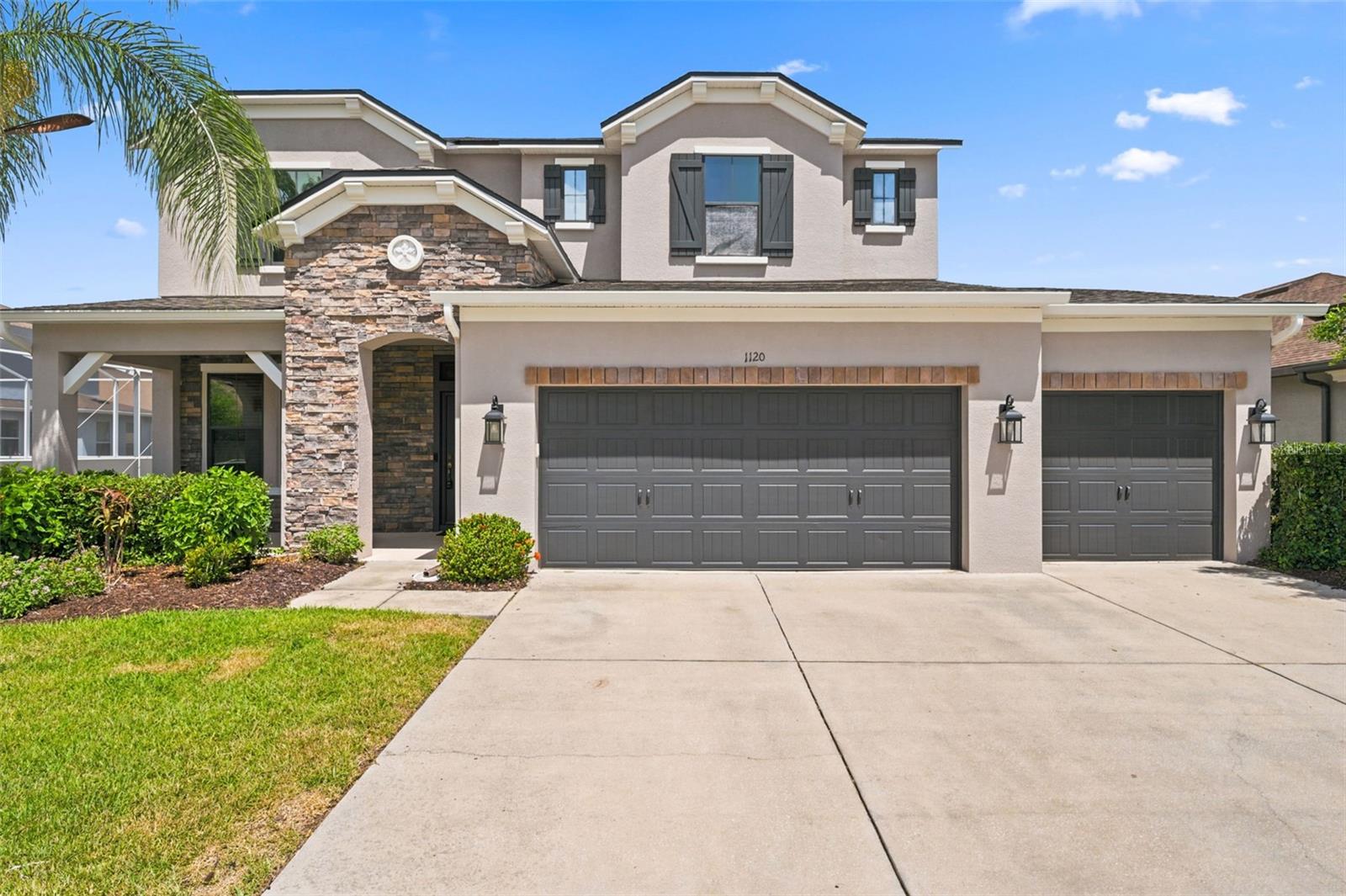 1120 MAZA PLACE