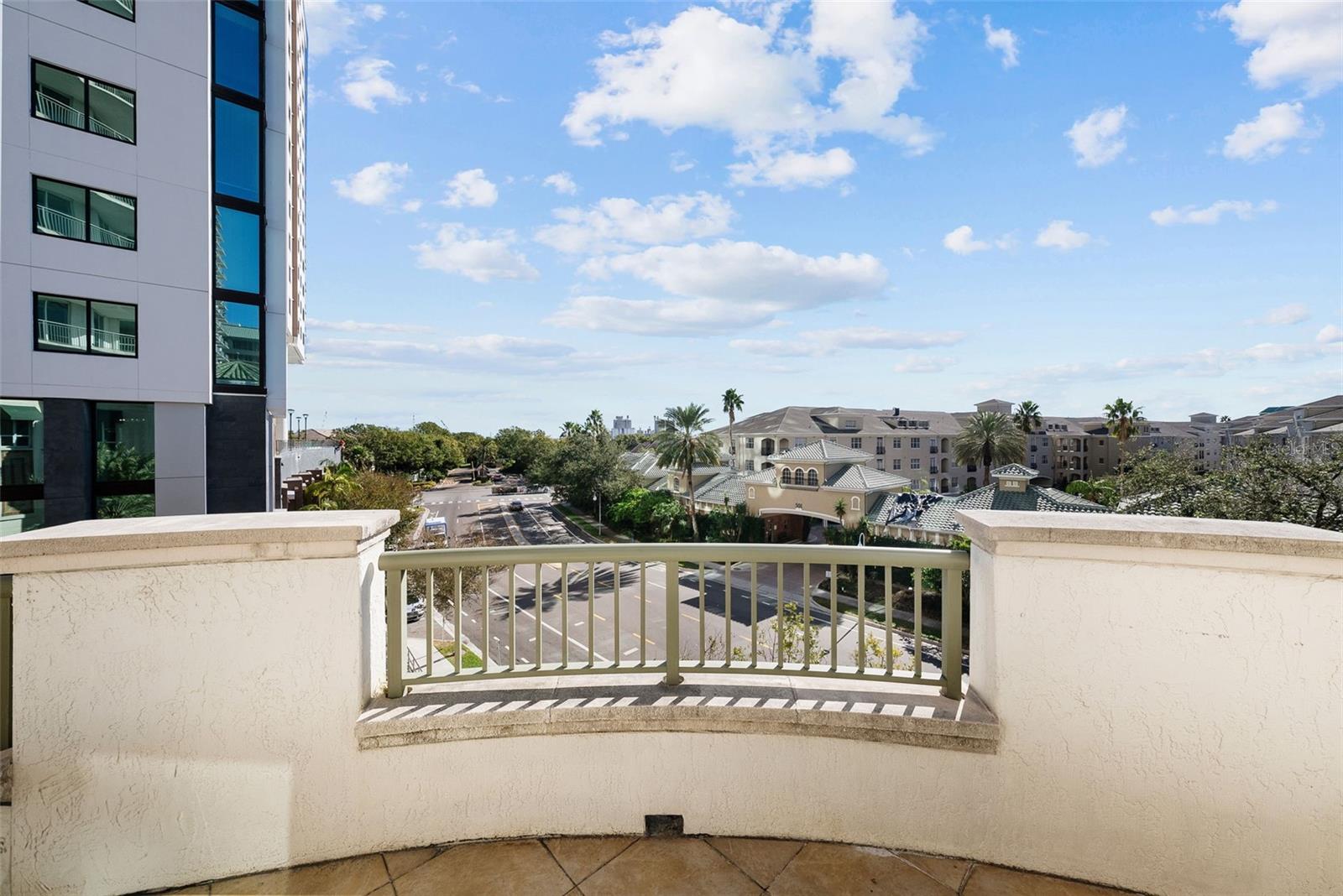 450 KNIGHTS RUN AVENUE 405