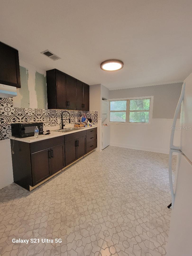 16 S PRIMROSE DRIVE