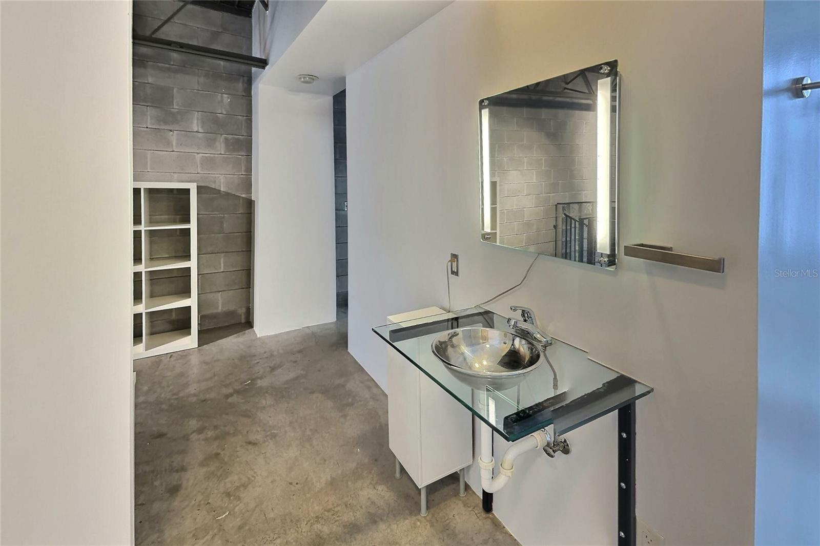 CHANNELSIDE LOFTS - Residential Lease
