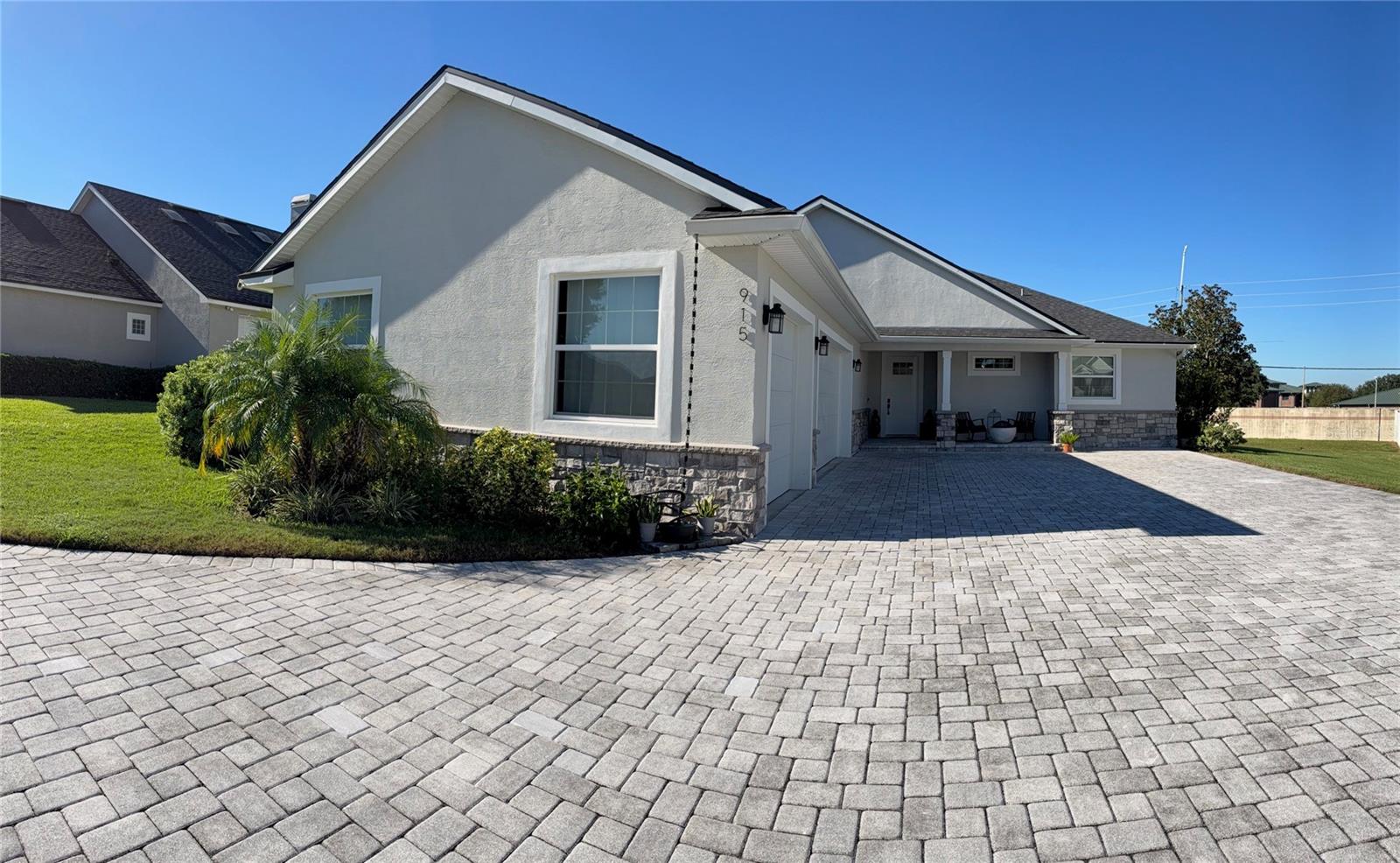 915 HART LAKE COURT