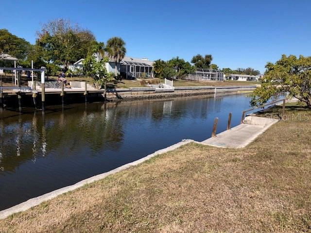 1070 LAMPP DRIVE, ENGLEWOOD, FL, 34223 3 1070 LAMPP DRIVE