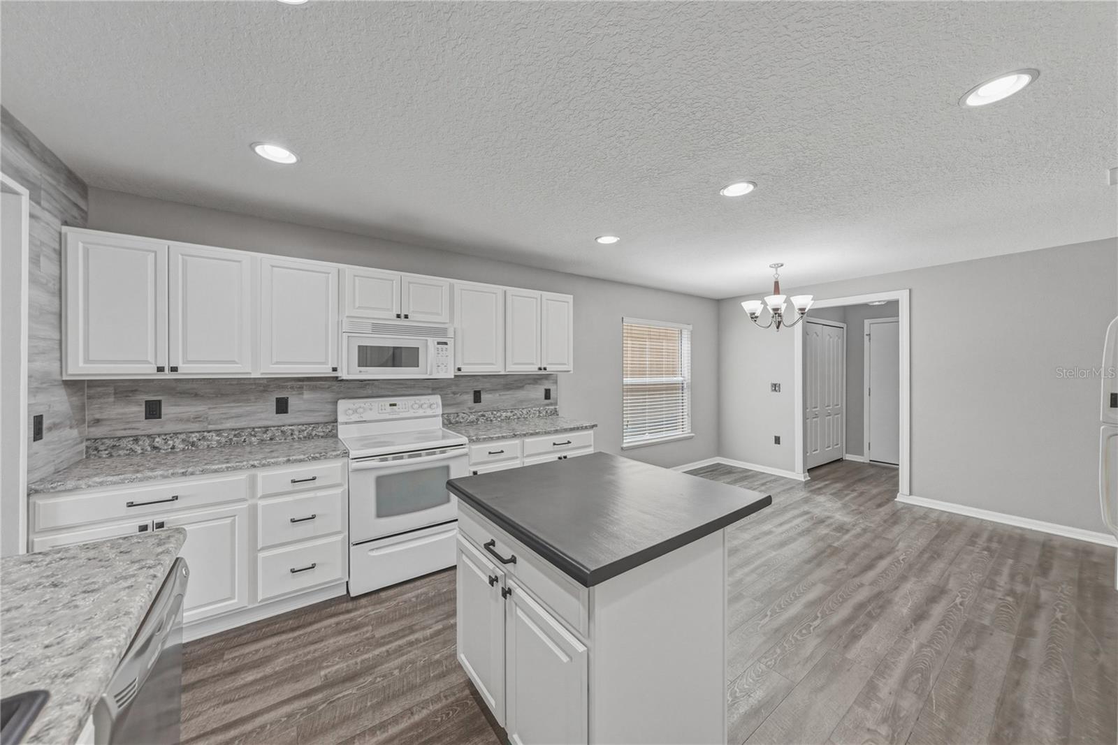 ABBEY GLEN I A-E - Residential