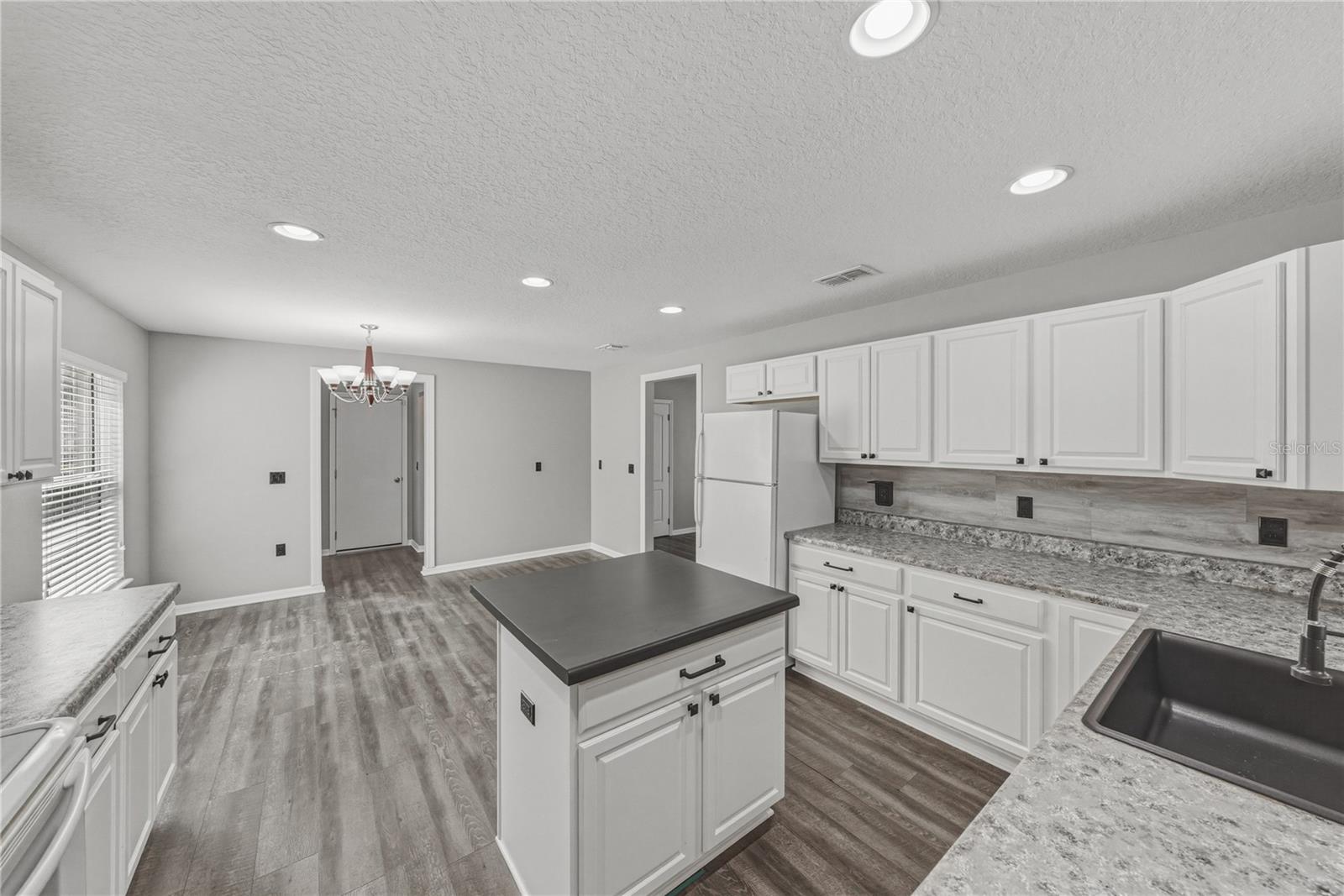 ABBEY GLEN I A-E - Residential