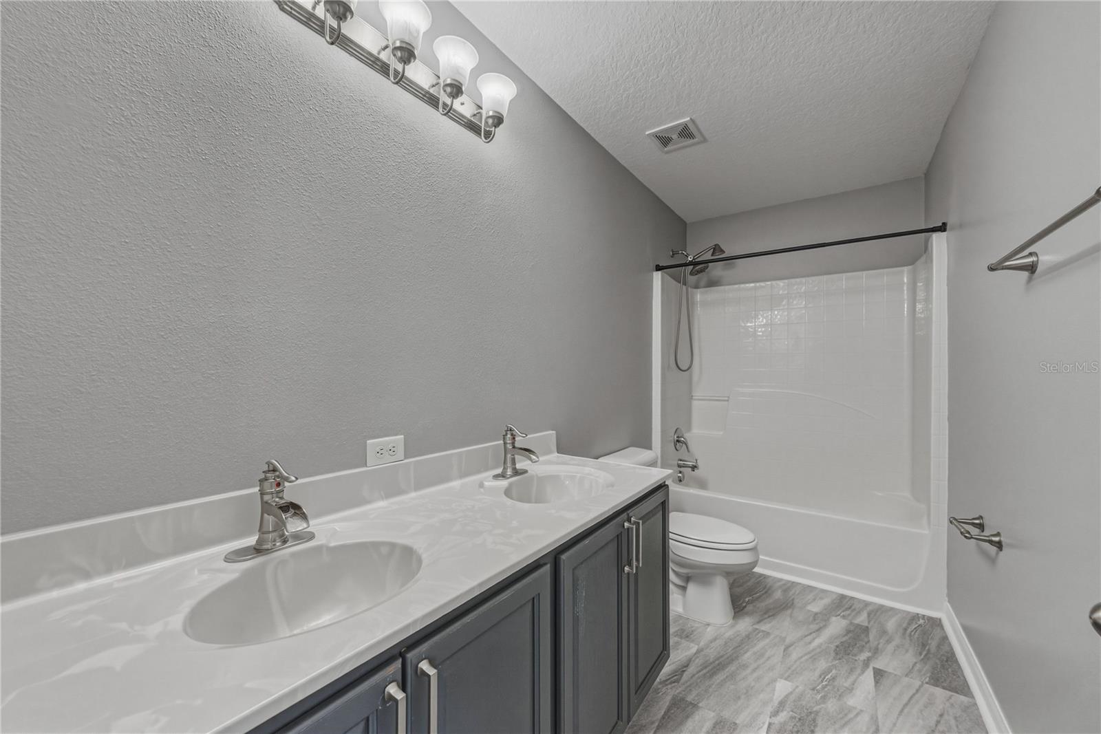 ABBEY GLEN I A-E - Residential