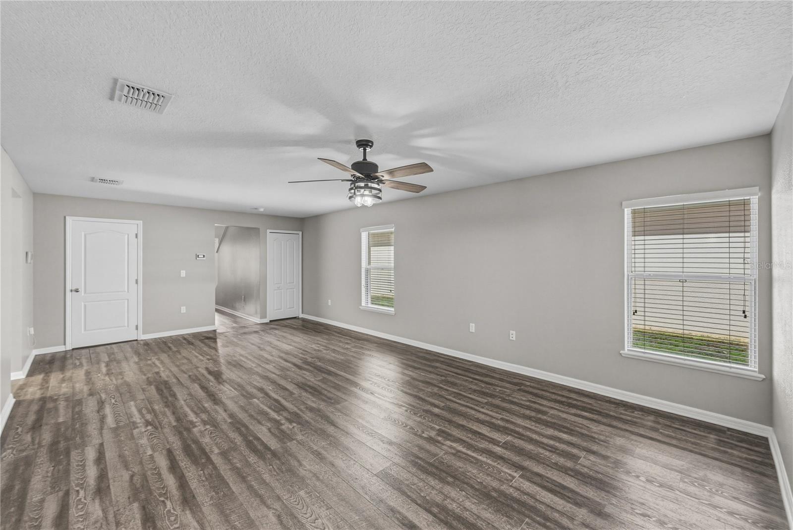 ABBEY GLEN I A-E - Residential