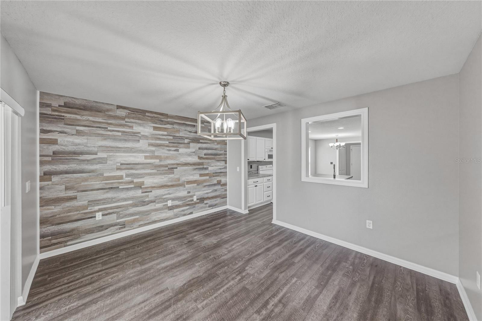 ABBEY GLEN I A-E - Residential