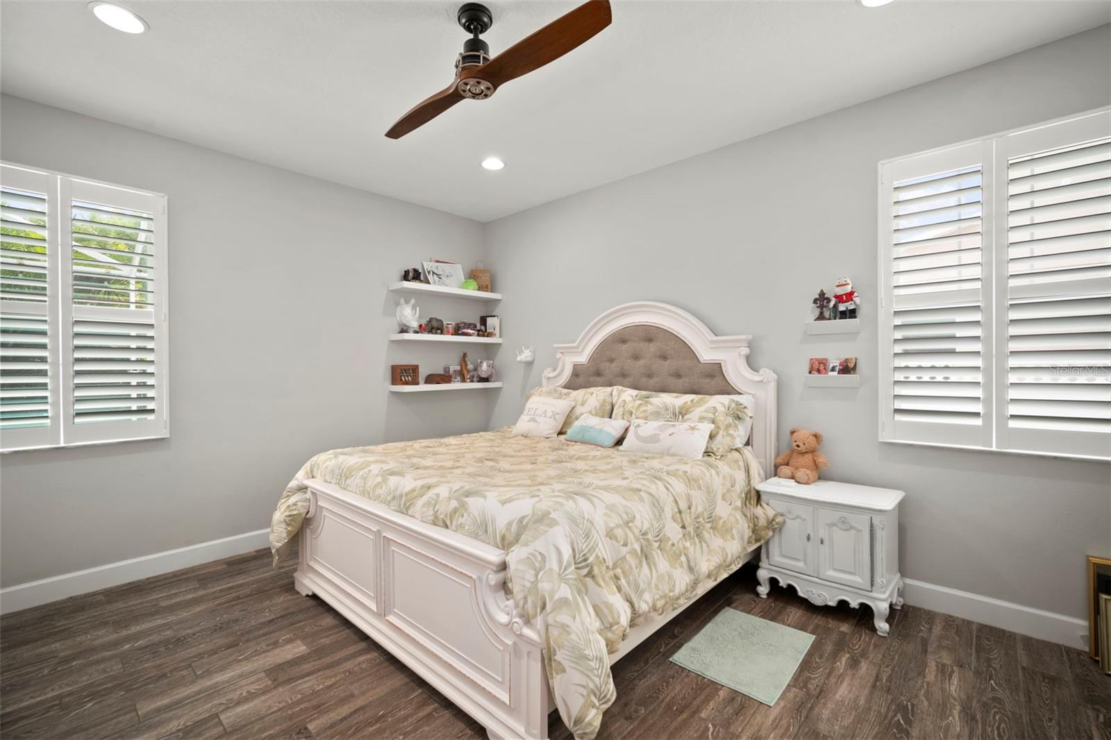 MIRABAY PRCL 22 - Residential