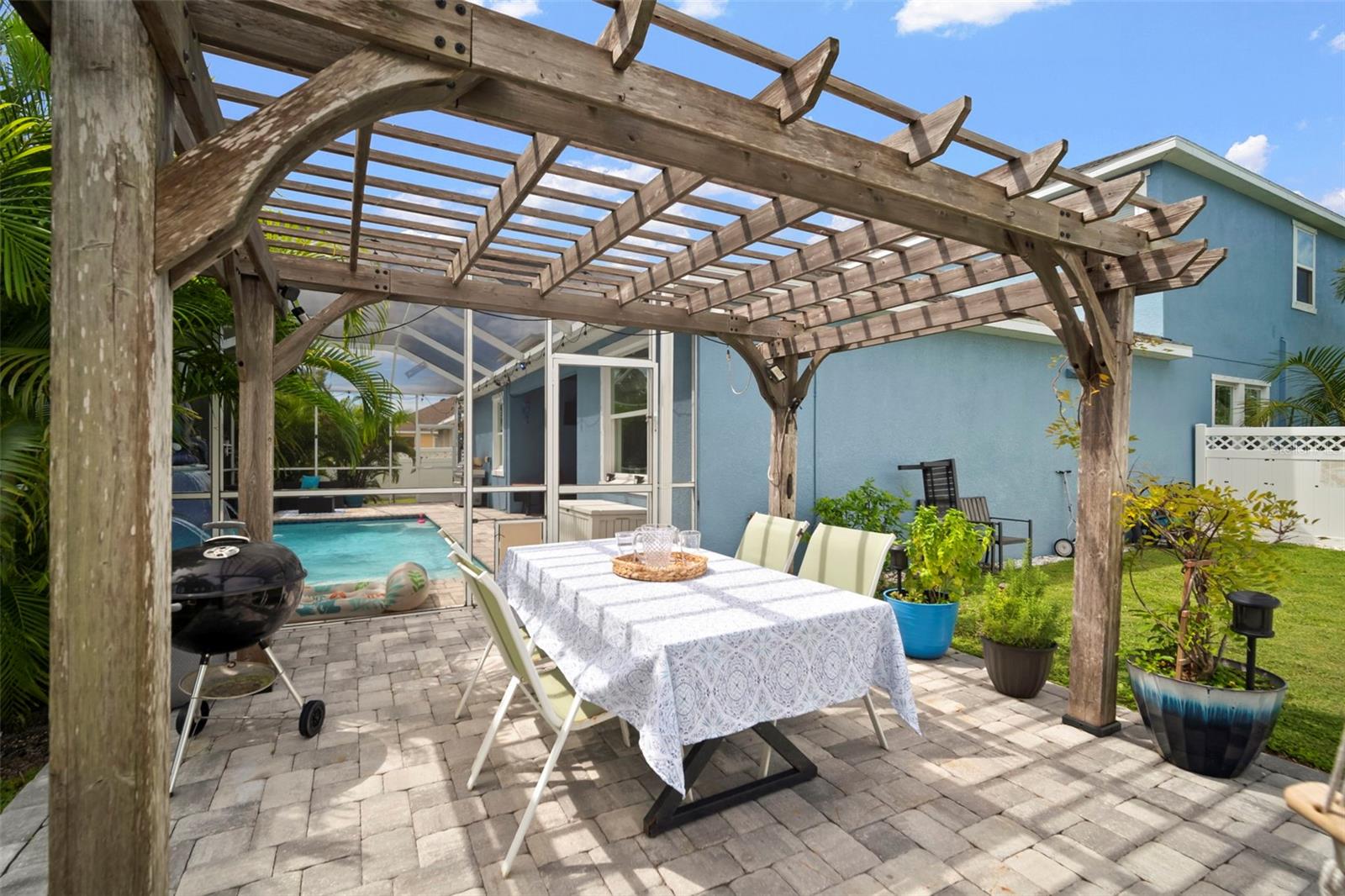 MIRABAY PRCL 22 - Residential