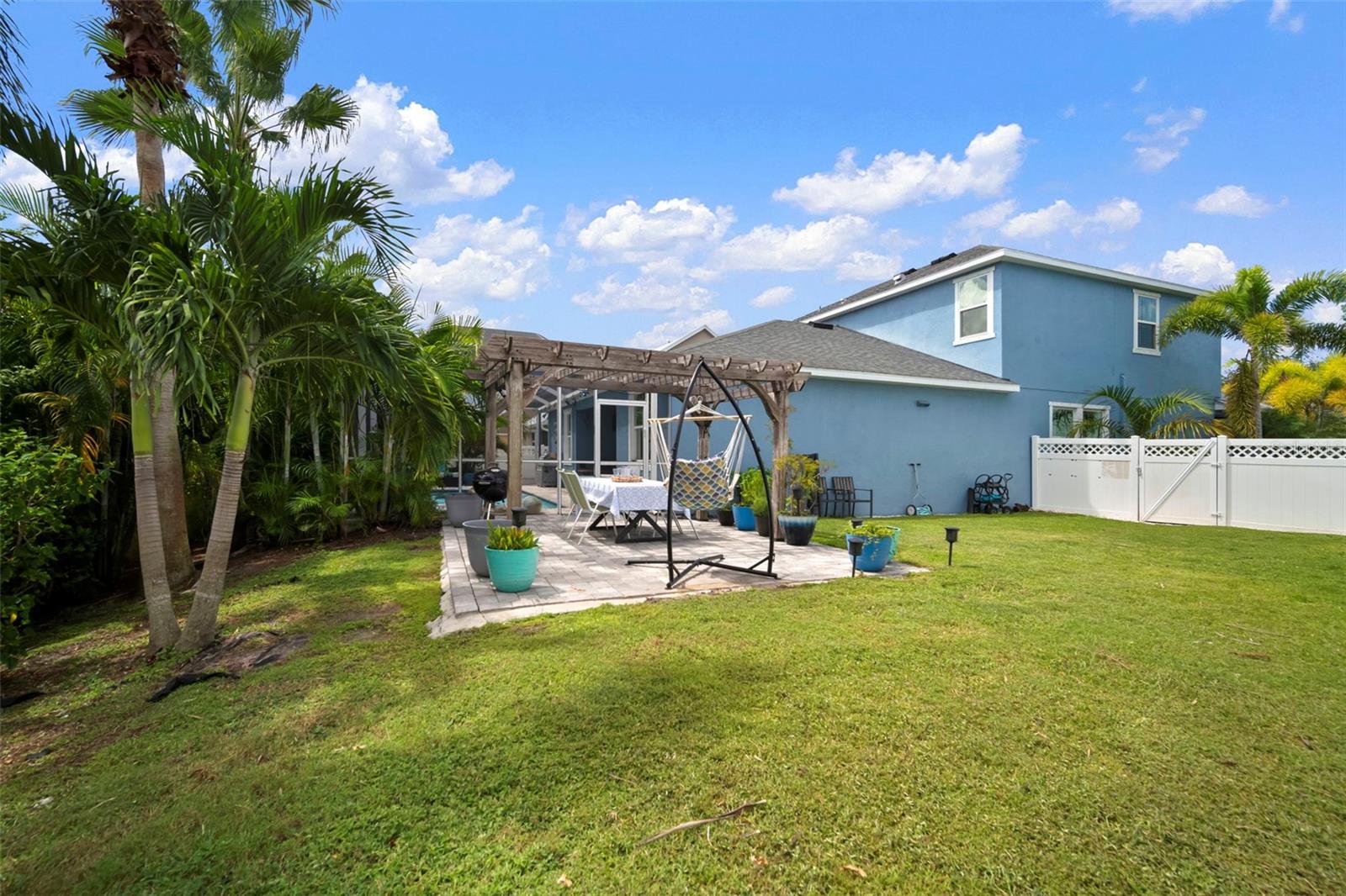 MIRABAY PRCL 22 - Residential