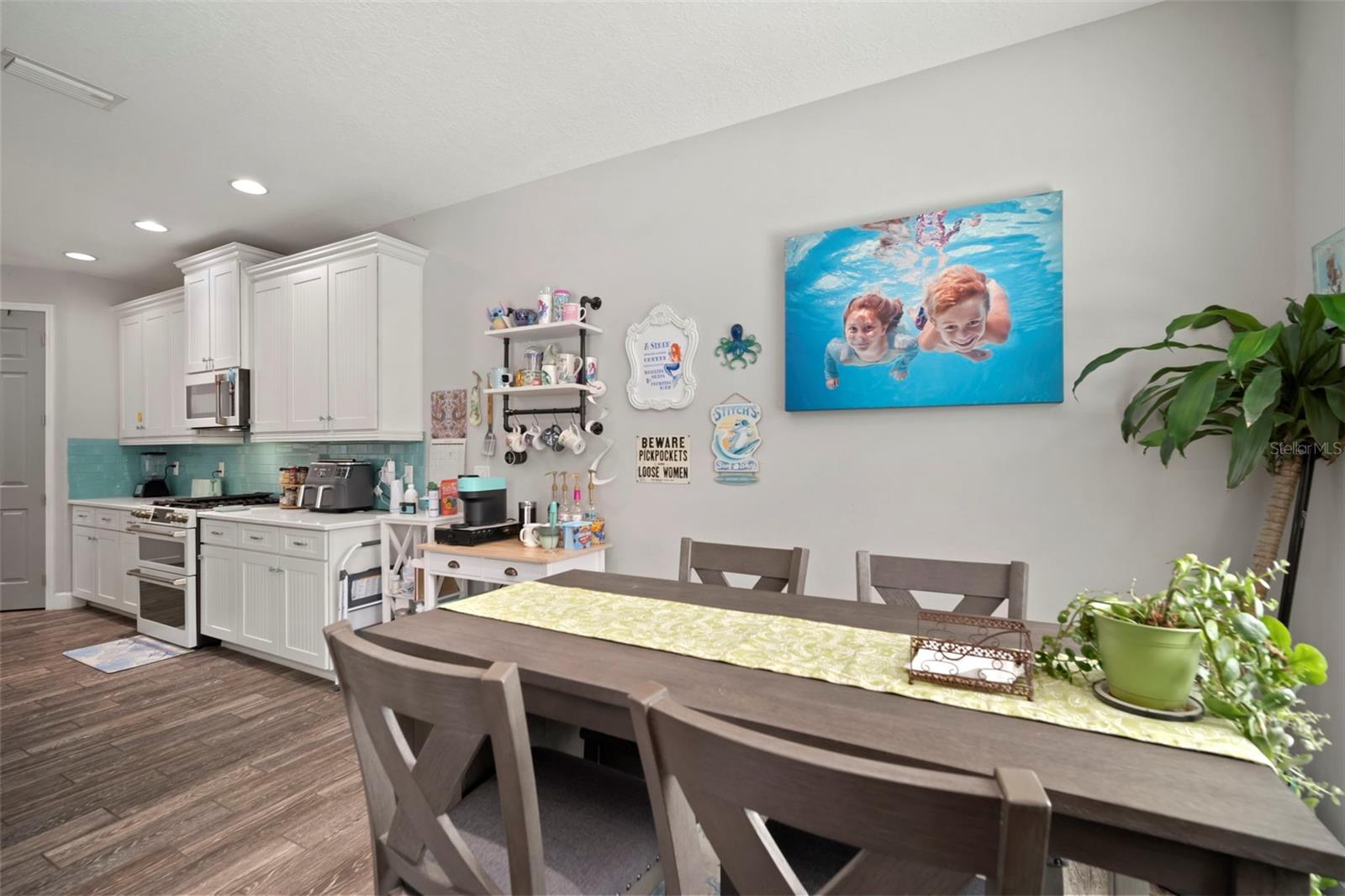 MIRABAY PRCL 22 - Residential