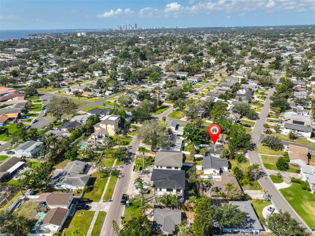 Photo of 1910 New Hampshire Avenue NE, St Petersburg, FL 33703 (MLS # TB8382672)