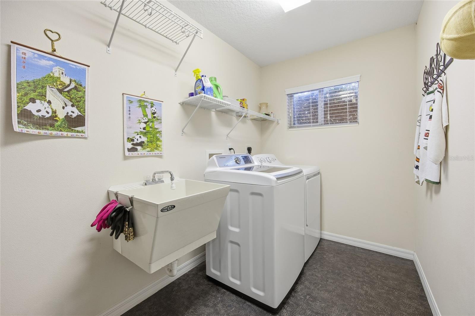 AUTUMN RIDGE - Residential