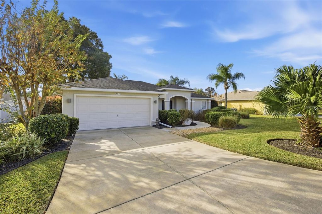 Photo of 4626 NE 15th Street, Ocala, FL 34470 (MLS # OM715234)