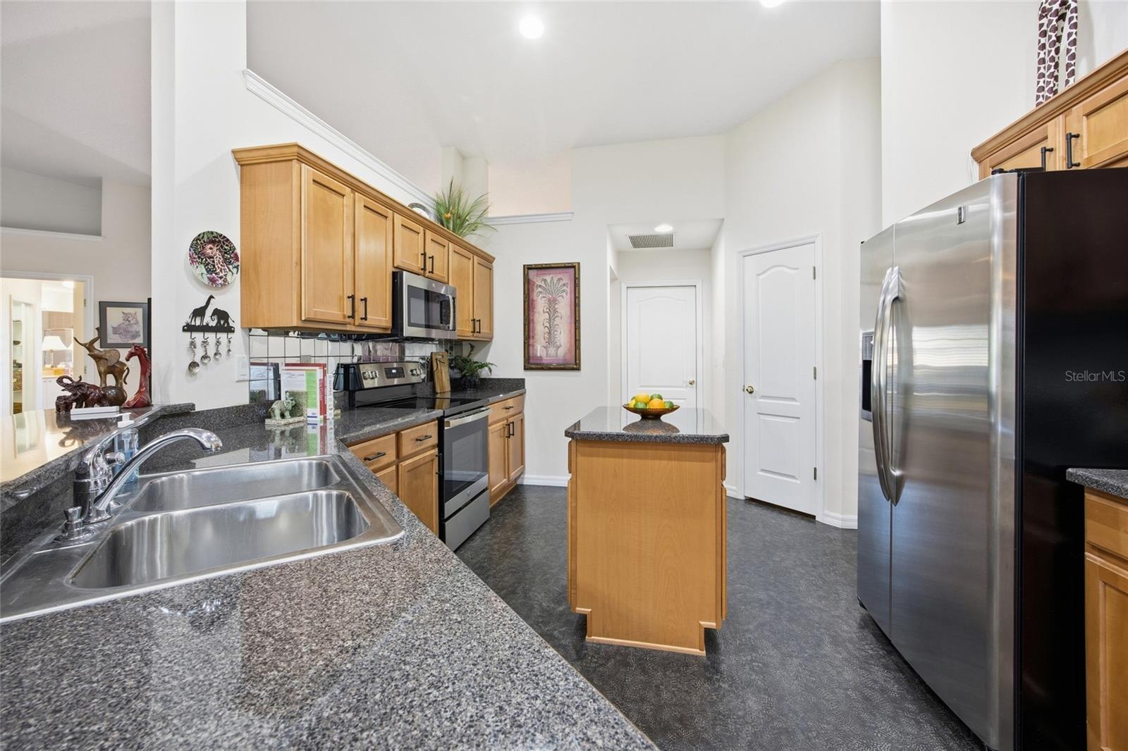 AUTUMN RIDGE - Residential