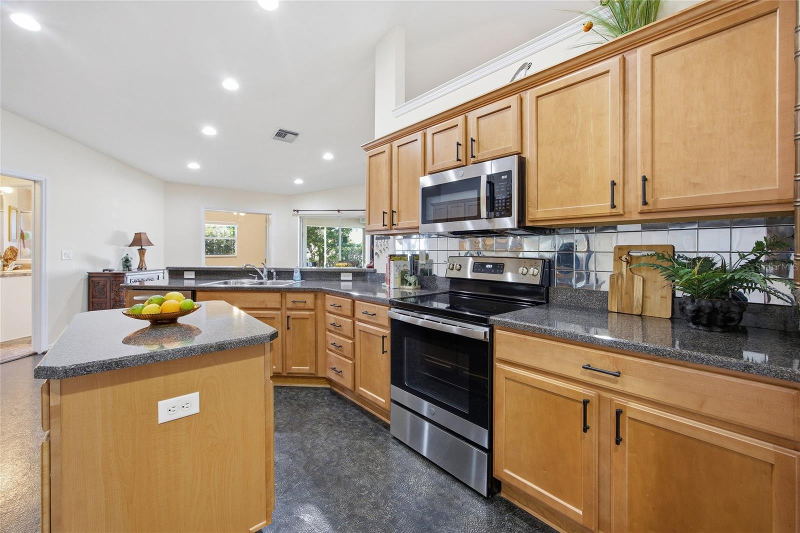 AUTUMN RIDGE - Residential