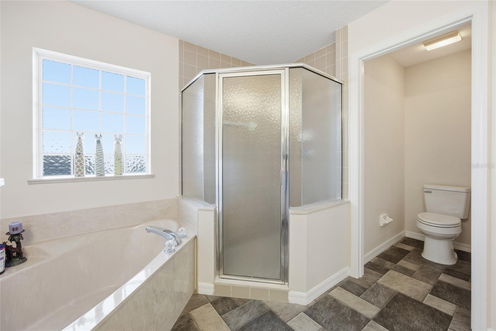 AUTUMN RIDGE - Residential