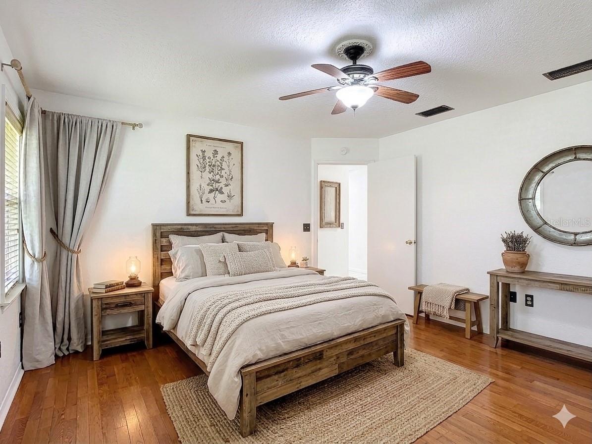 PALAMAR OAKS VILLAGE REP - Residential