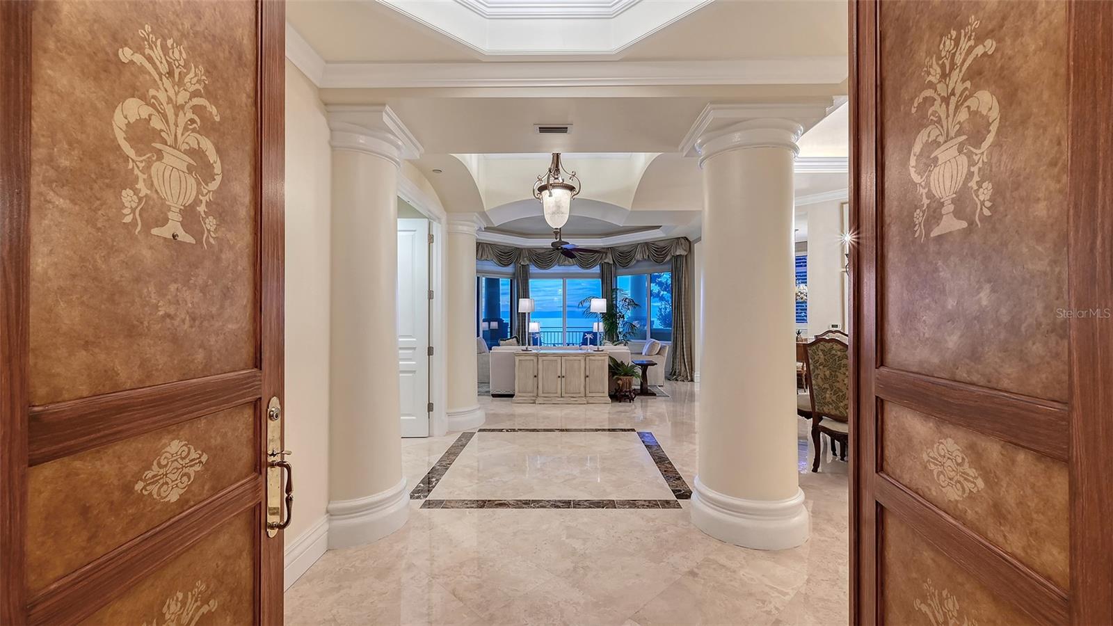 4127 GULF OF MEXICO DRIVE N102