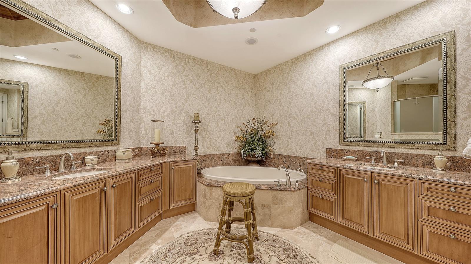 LA FIRENZA - Residential