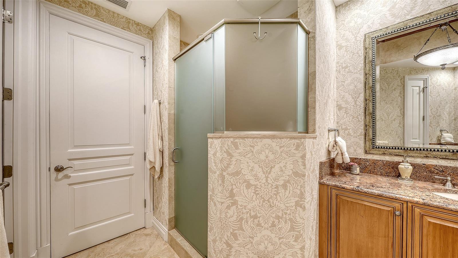 LA FIRENZA - Residential