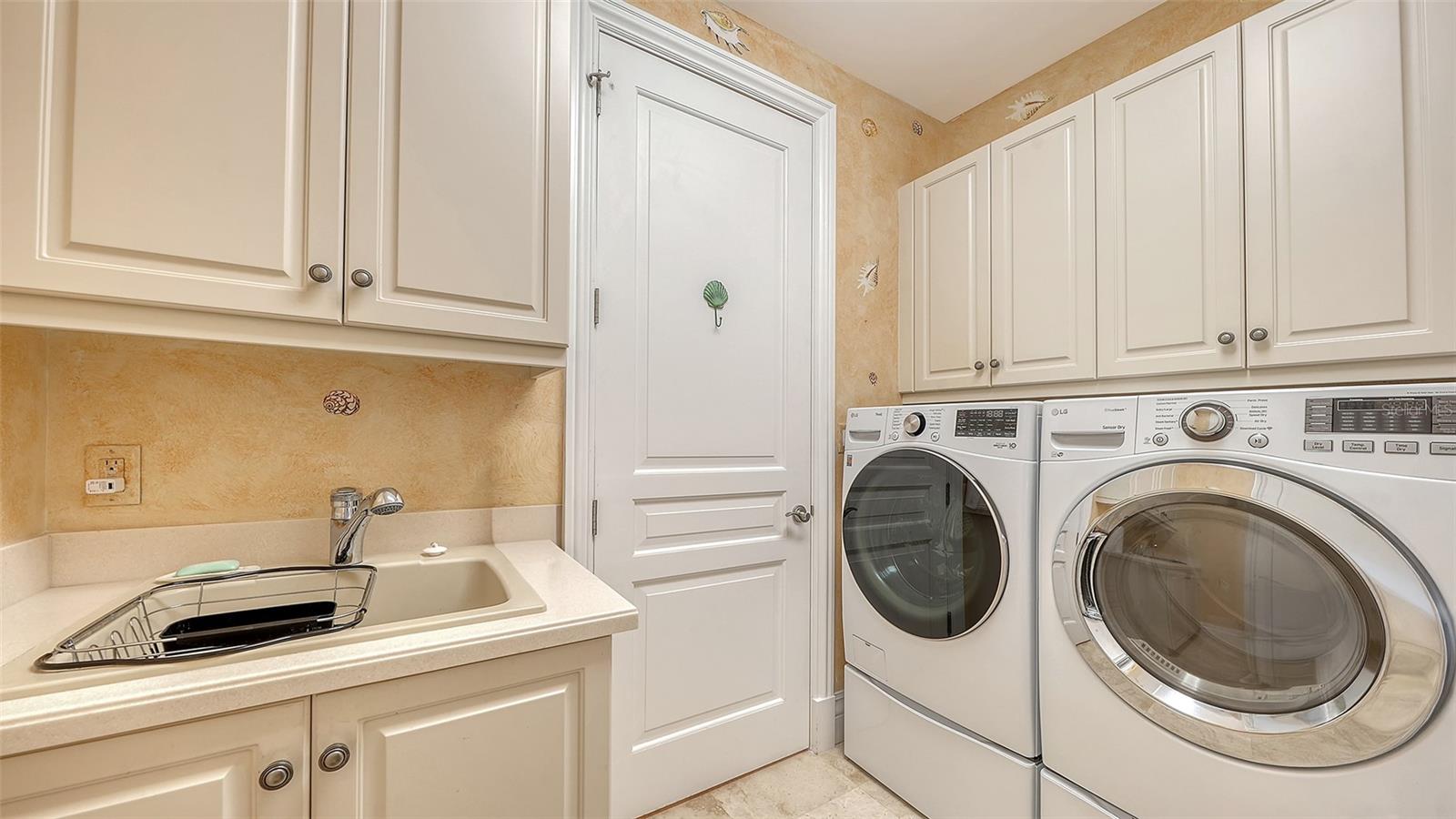 LA FIRENZA - Residential