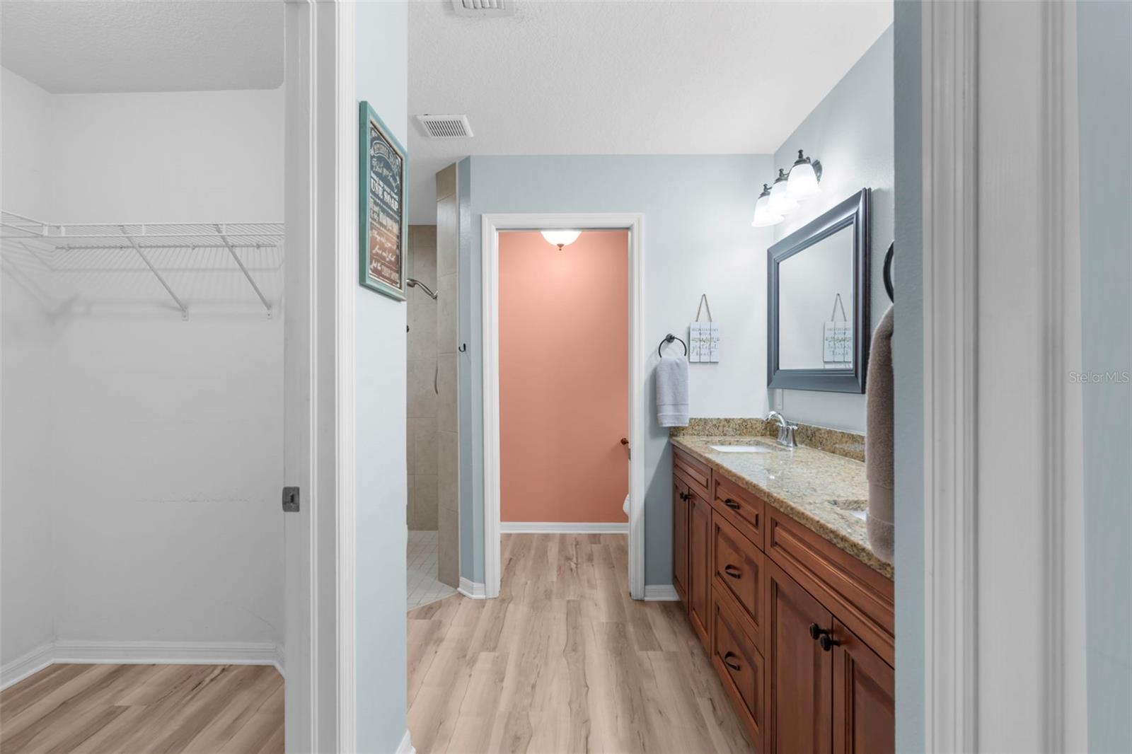 SOUTH VENICE - Residential