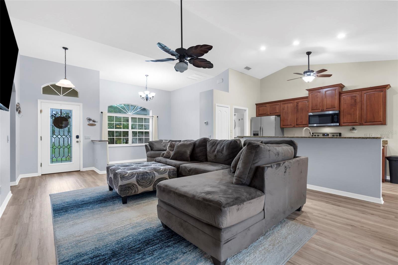 SOUTH VENICE - Residential