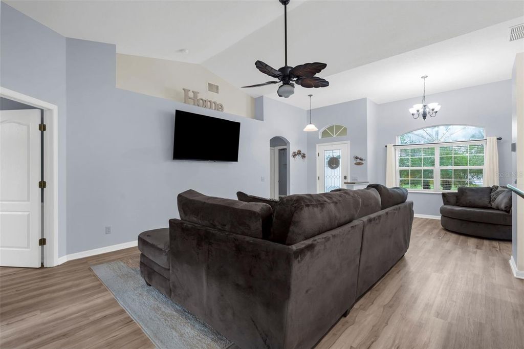 Photo of 947 Seneca Road, Venice, FL 34293 (MLS # A4689413)