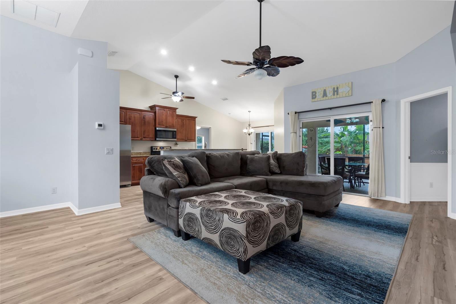 SOUTH VENICE - Residential