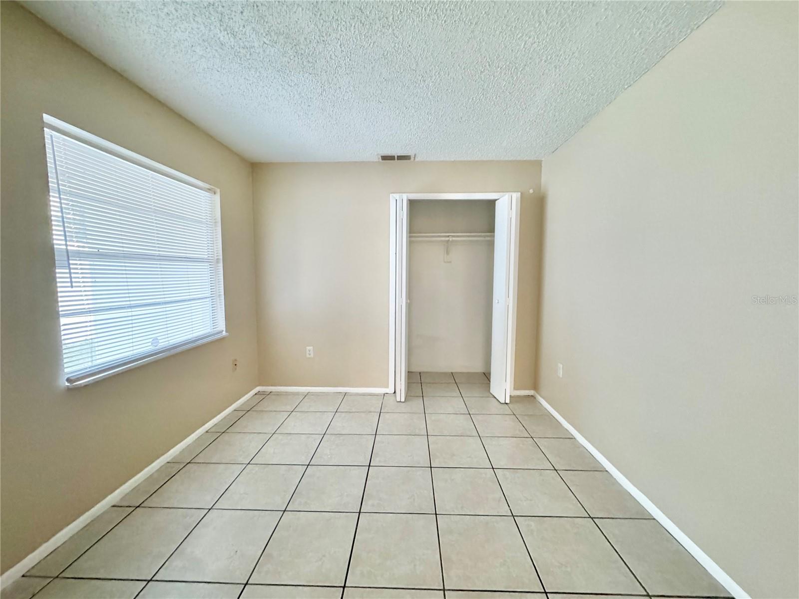 WHISPER LAKE 01 - Residential