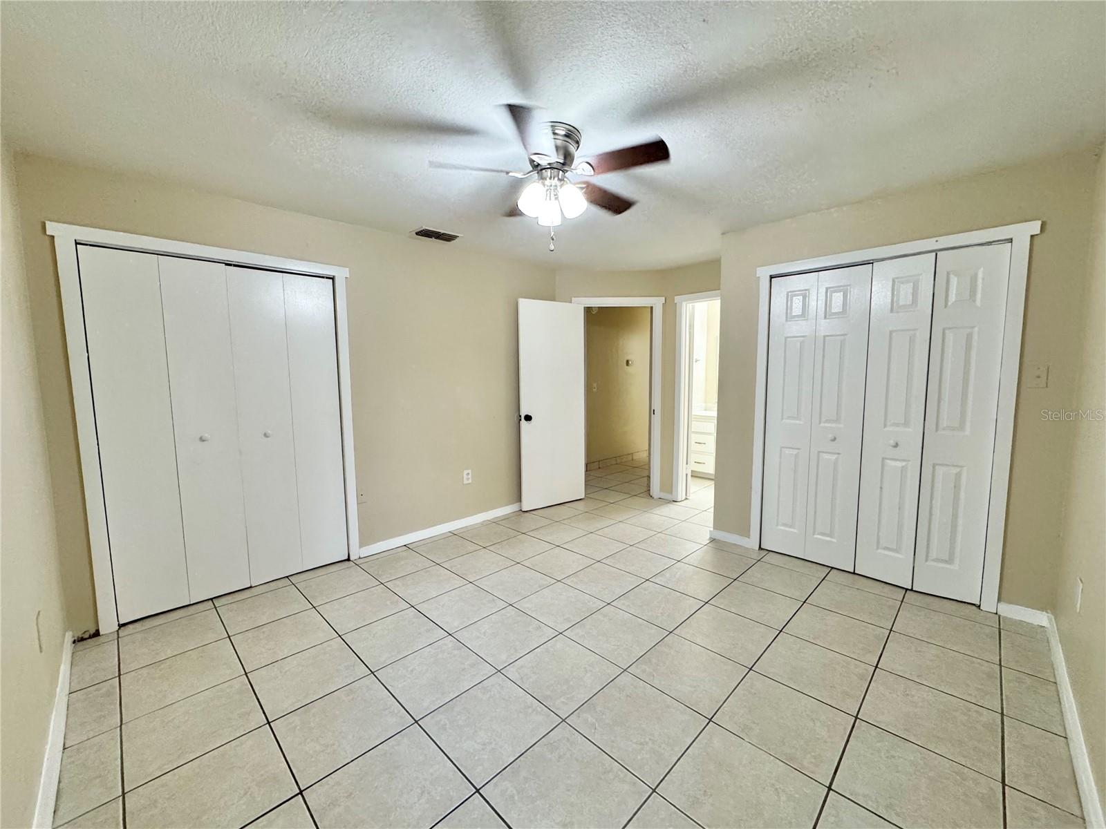 WHISPER LAKE 01 - Residential