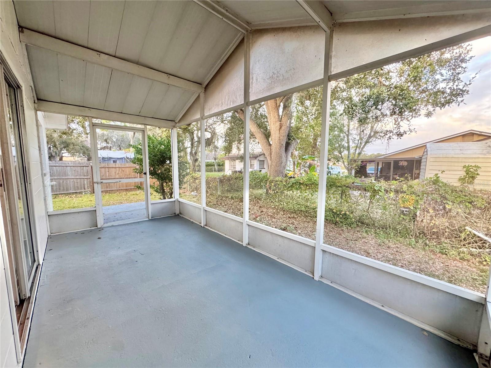 WHISPER LAKE 01 - Residential