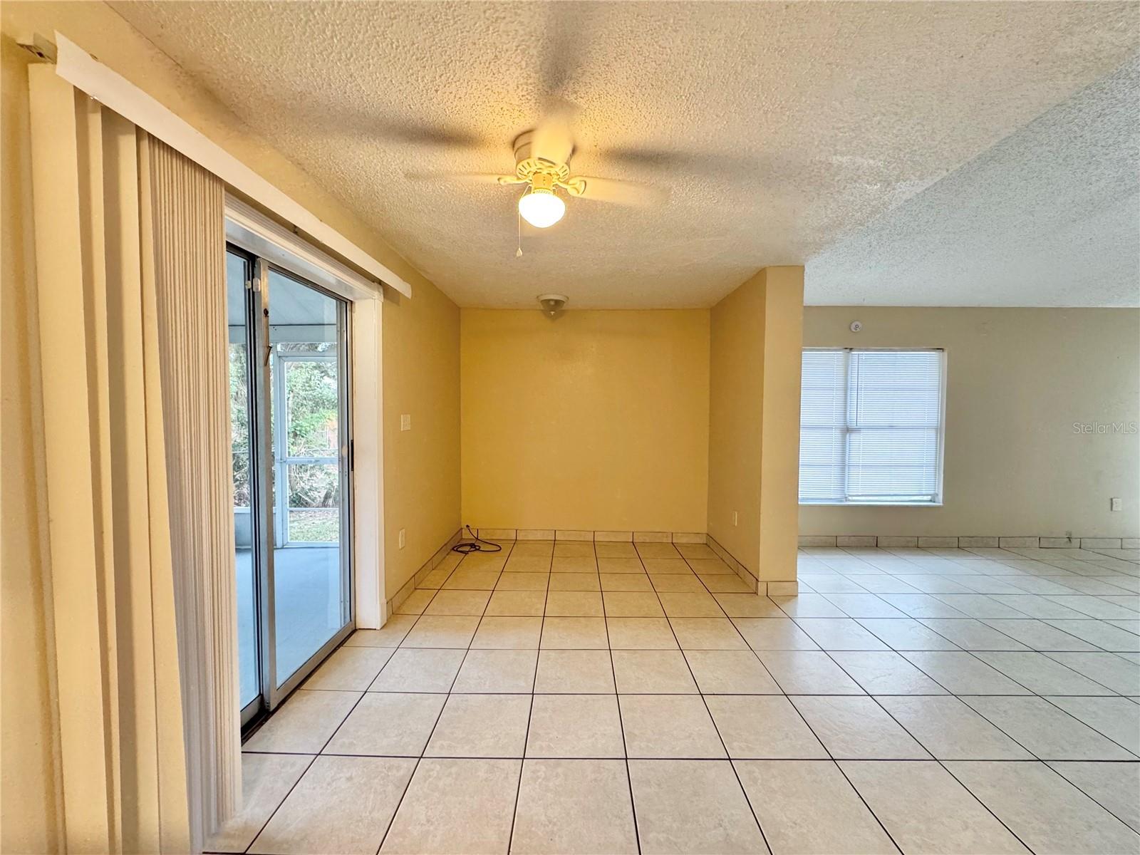 WHISPER LAKE 01 - Residential