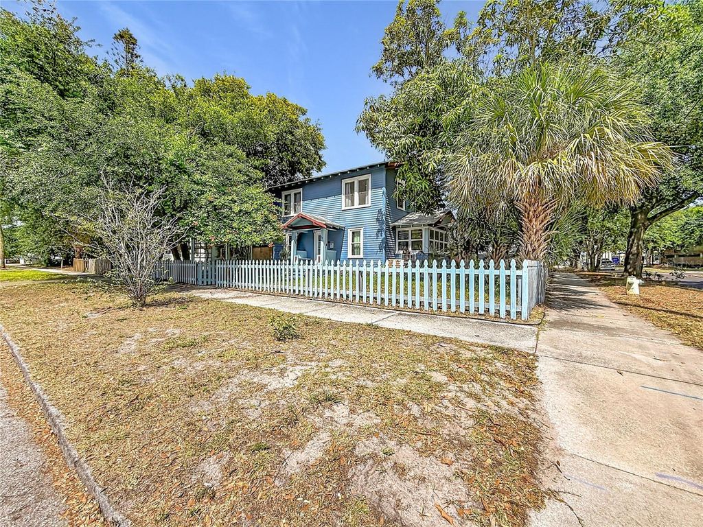 Photo of 701 14th Street N, St Petersburg, FL 33705 (MLS # O6403489)
