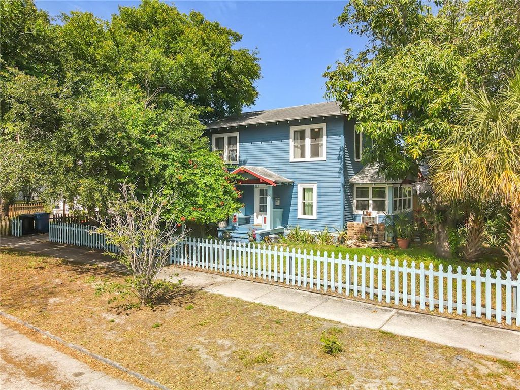 Photo of 701 14th Street N, St Petersburg, FL 33705 (MLS # O6403489)