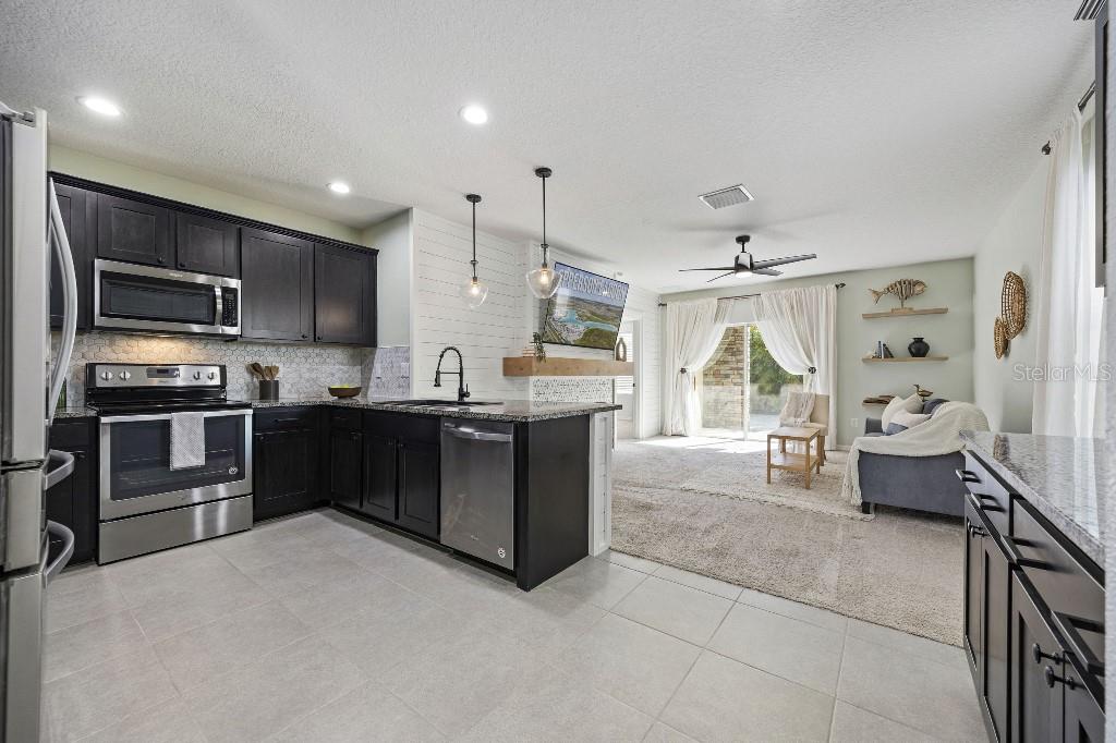 EPPERSON RANCH SOUTH PH 1 - Residential